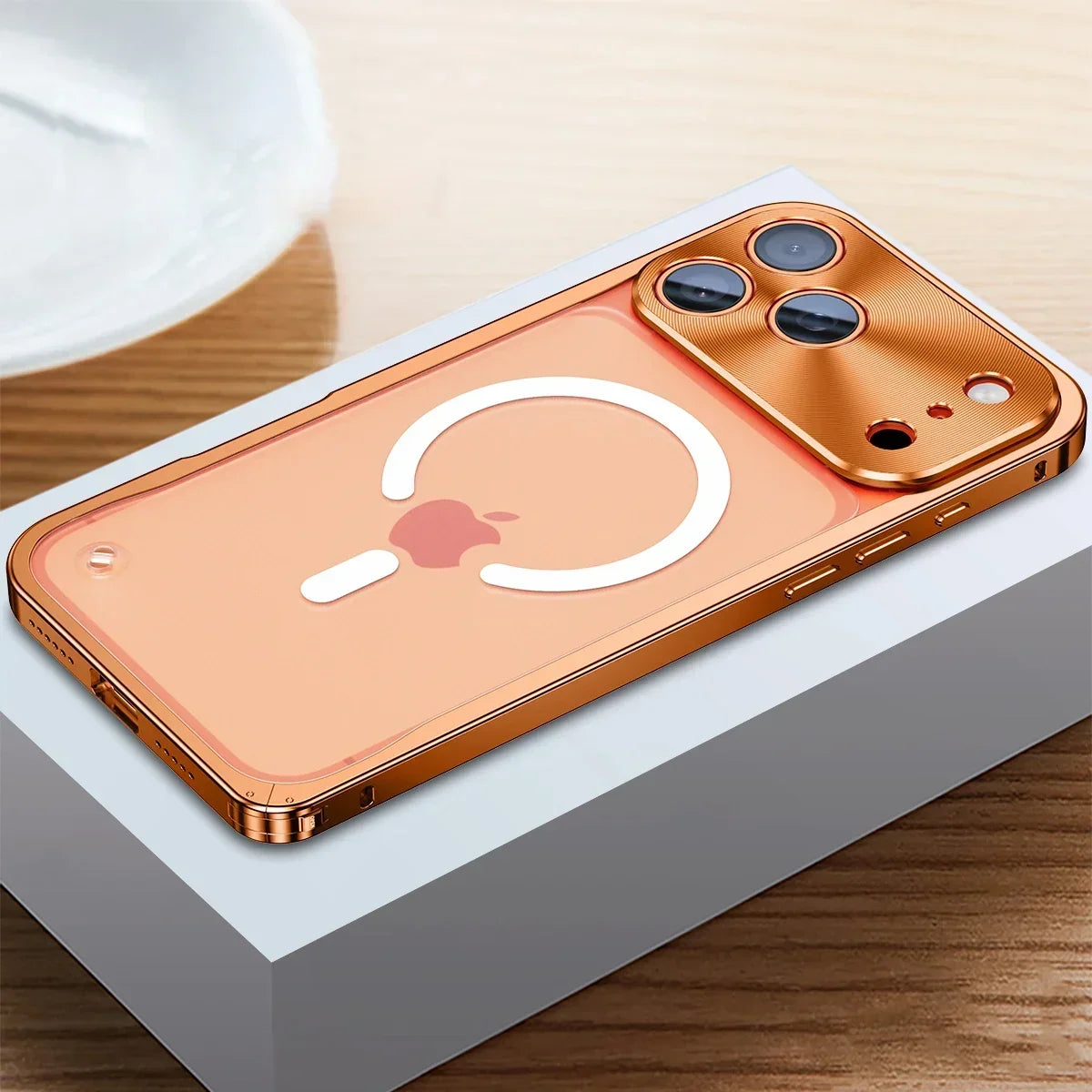 iPhone-hoesje met metaalglans frame en matte achterkant