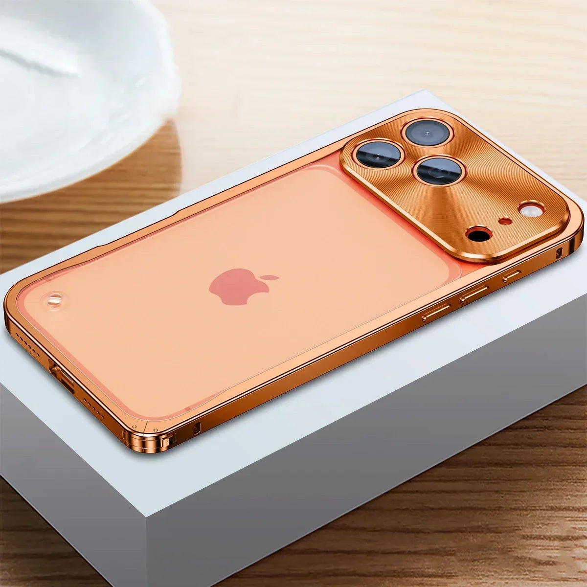 iPhone-Hoesje Met Metaalglans Frame en Matte Achterkant