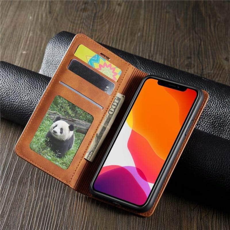 Detail van het kaartvak in het leren fliphoesje voor iPhone 11