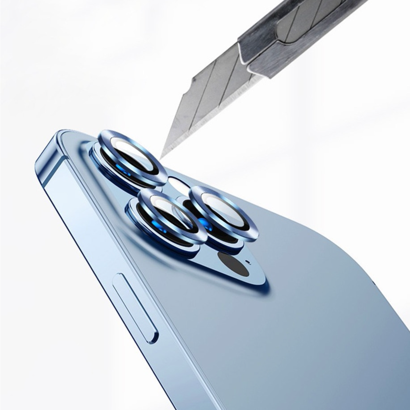 iPhone met slanke cameralensbeschermer van aluminium glas